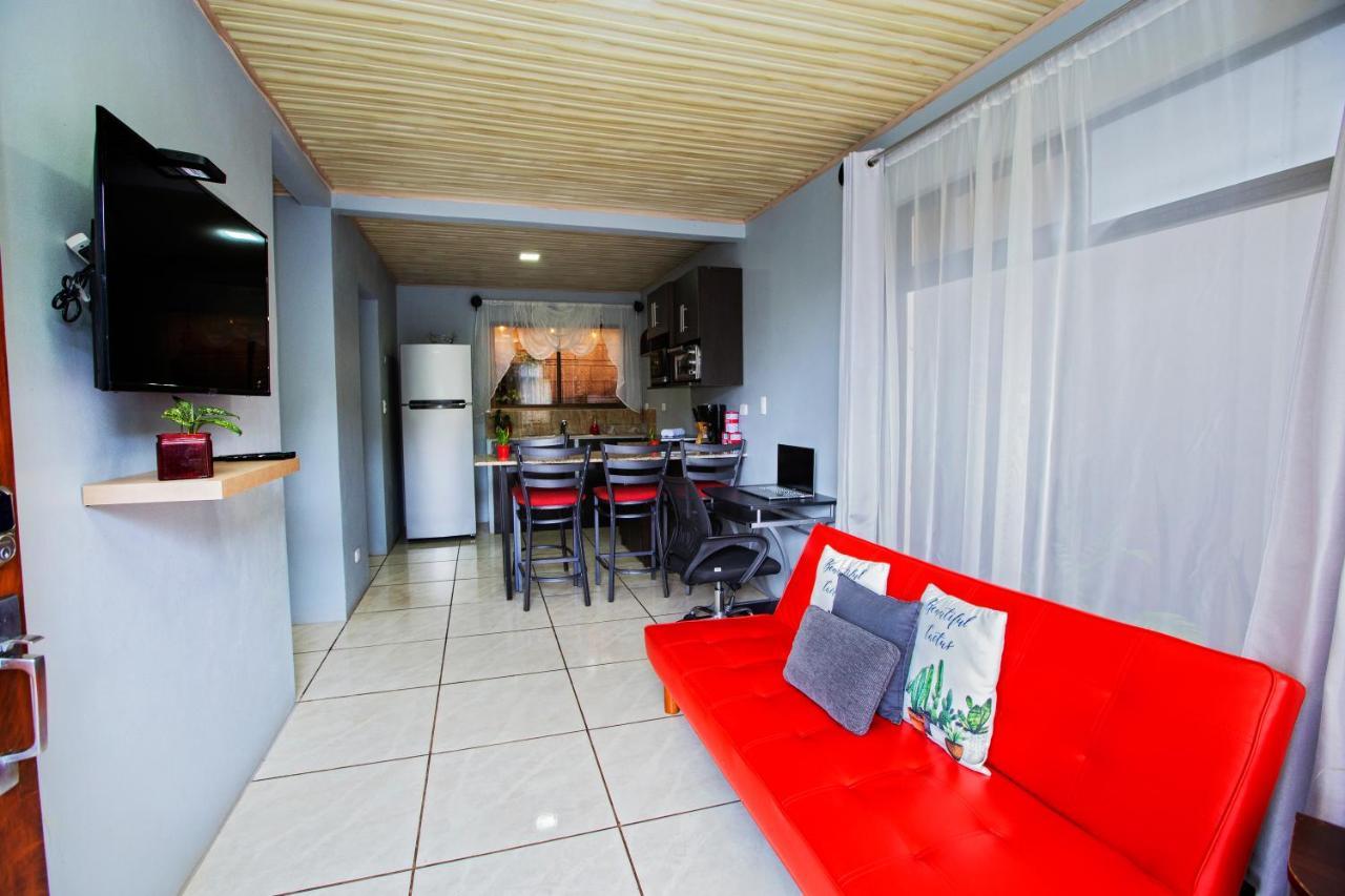 Casa Suculenta ,Monteverde Con Jacuzzi Privado Y Lavanderia Екстериор снимка